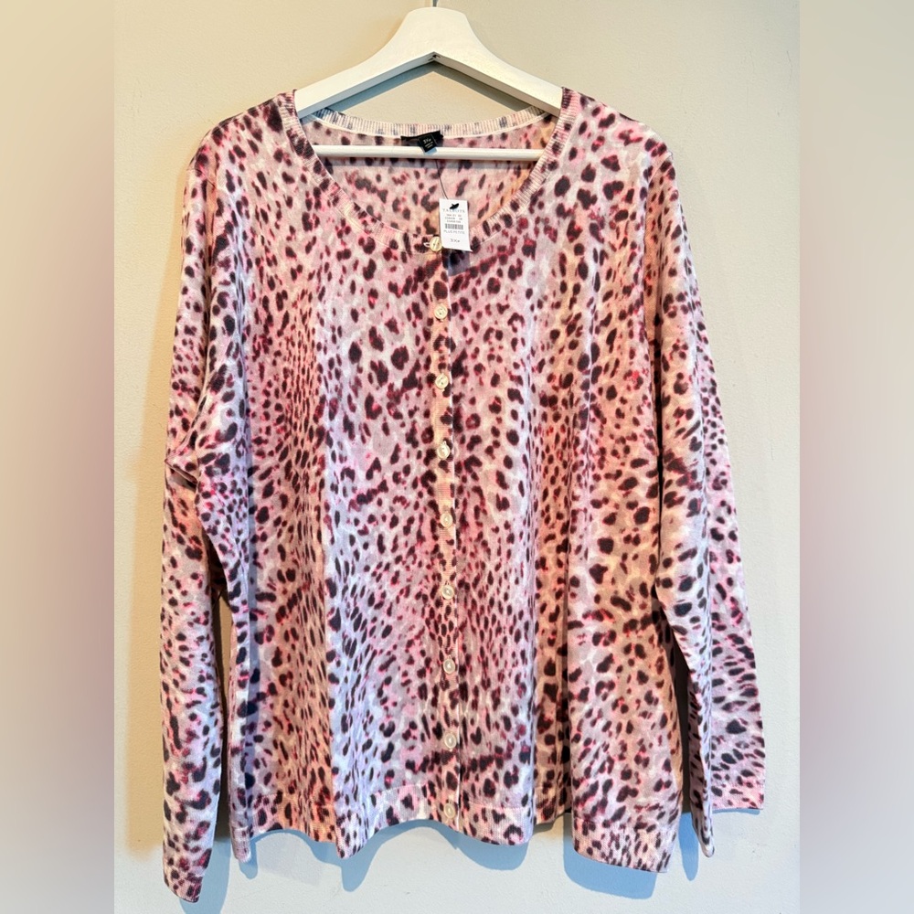 NWT TALBOTS 100% Merino Wool Lightweight Soft Cardigan Sweater
Women Plus 3Xp